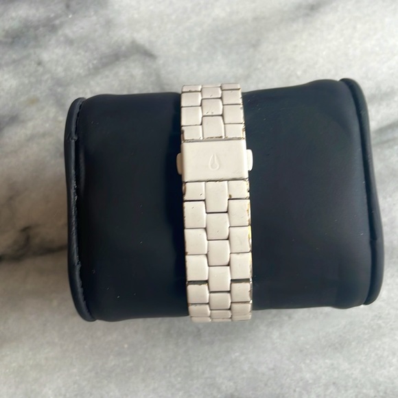 Womens Nixon The Kensington White & Gold Watch - Picture 3 of 4